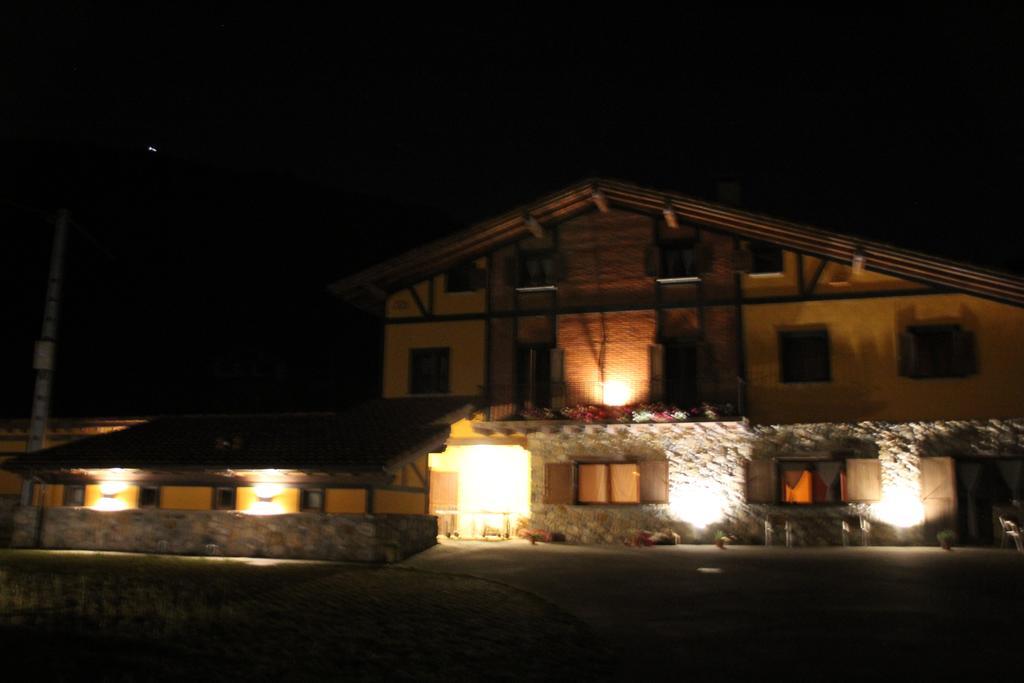 Ecohotel Rural Angiz Бустурия Экстерьер фото
